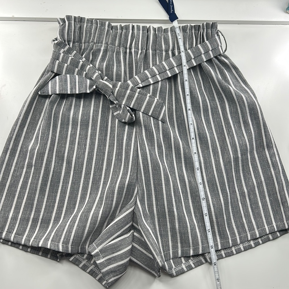 High Wasted Linen Shorts Size Small Gray
